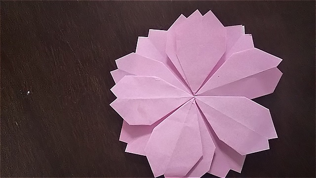 折り紙 コスモスの花の折り方 こどもでも高齢者でも簡単 子供と楽しむ折り紙 工作