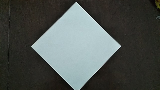 ４枚の折り紙で作るリースの折り方～手順～ (2)
