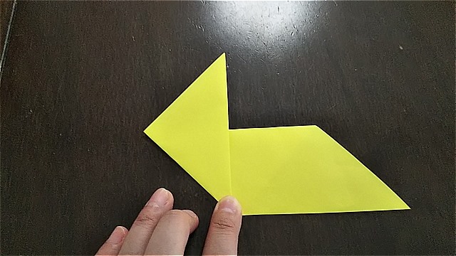 ４枚の折り紙で作るリースの折り方～手順～ (8)