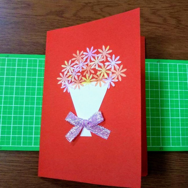 簡単♪おしゃれでかわいい花束のメッセージカードの作り方