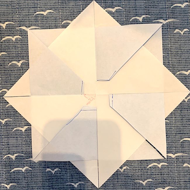 折り紙2枚でつくるかわいい風車の折り方・作り方 (10)