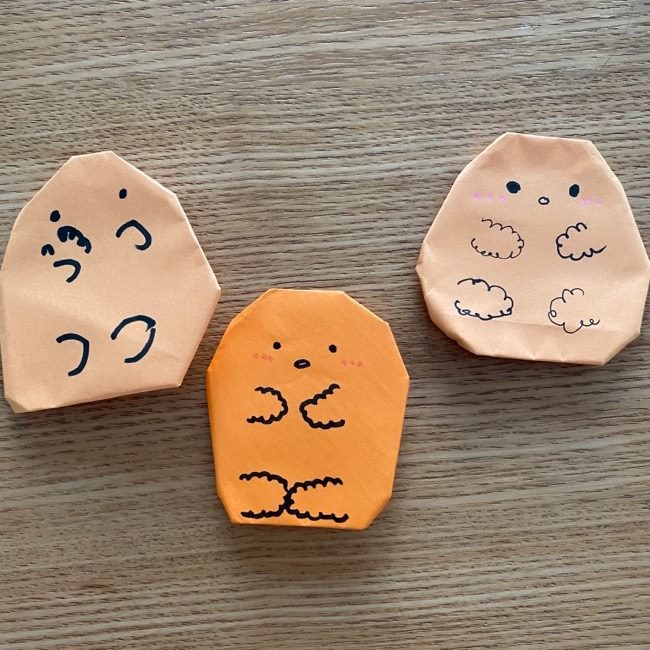 すみっこぐらしとんかつの折り紙 簡単かわいい折り方 作り方 子供たちと一緒に作ったよ 子供と楽しむ折り紙 工作