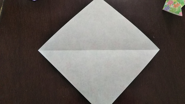 折り紙のリース４枚でつくる作り方
