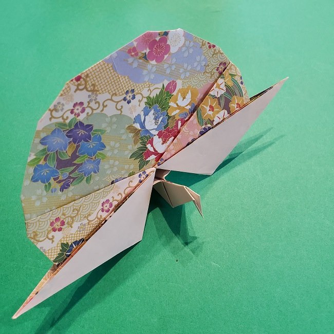 折り紙の祝い鶴の折り方を折り図つきで紹介！立体的で華やかなおりがみ♪