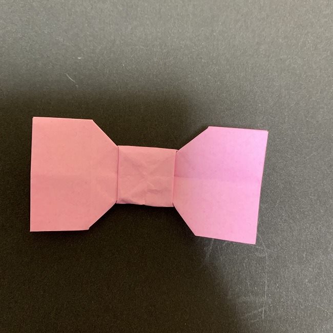 かわいい折り紙のリボン 簡単 幼児でもつくれる折り方 作り方 はさみなし 子供と楽しむ折り紙 工作