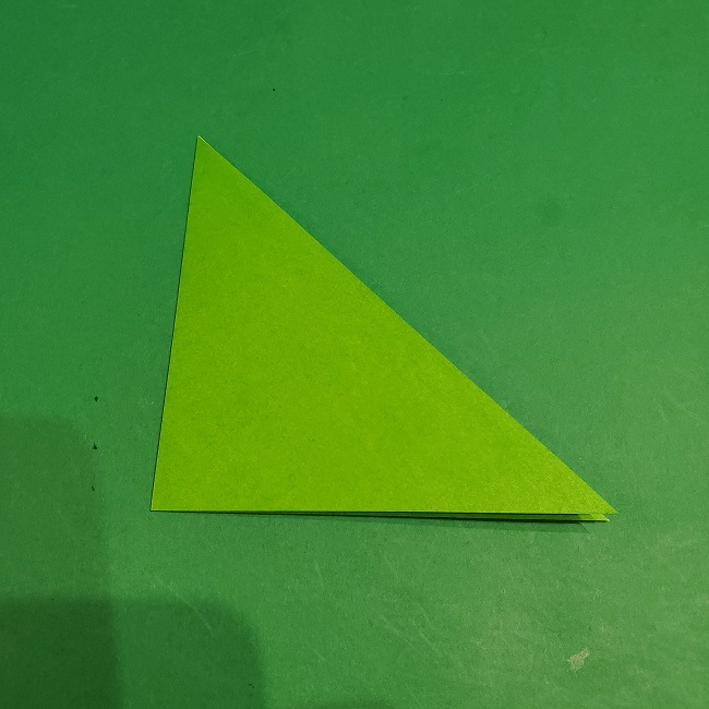 松竹梅の折り紙 松 の折り方 作り方は簡単 1月に向けて4歳児と作ったよ 子供と楽しむ折り紙 工作