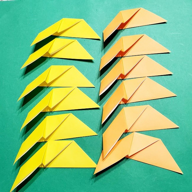 12枚の折り紙でつくる【松竹梅の折り紙リース】折り方・作り方 (7)