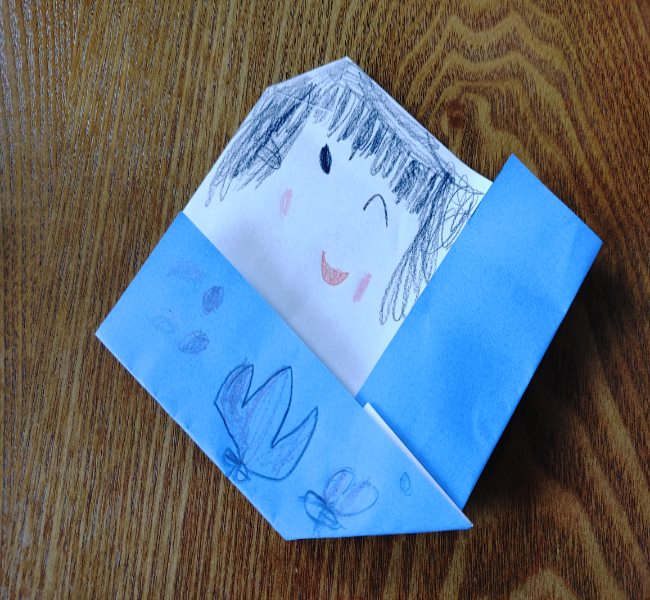 お雛様の折り紙は簡単♪子どもから高齢者まで楽しめる(3歳児)
