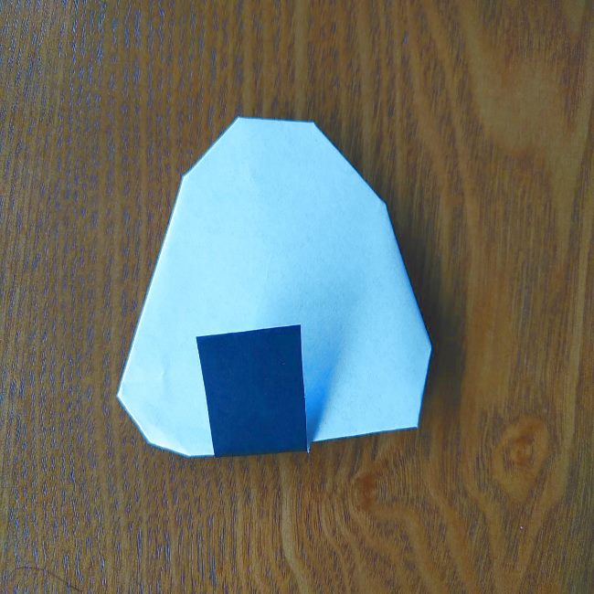 すみっこぐらし『おにぎり』の折り紙＊折り方(立体) (6)