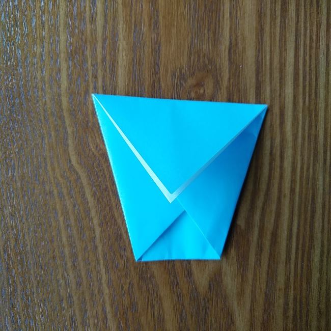 すみっこぐらしの折り紙もぐら・ぺんぎん(本物)の折り方 (4)