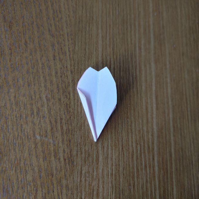 桜の折り紙 箸置きの折り方作り方 小さいお花で華やかに ひな祭りの食卓にもピッタリ 子供と楽しむ折り紙 工作