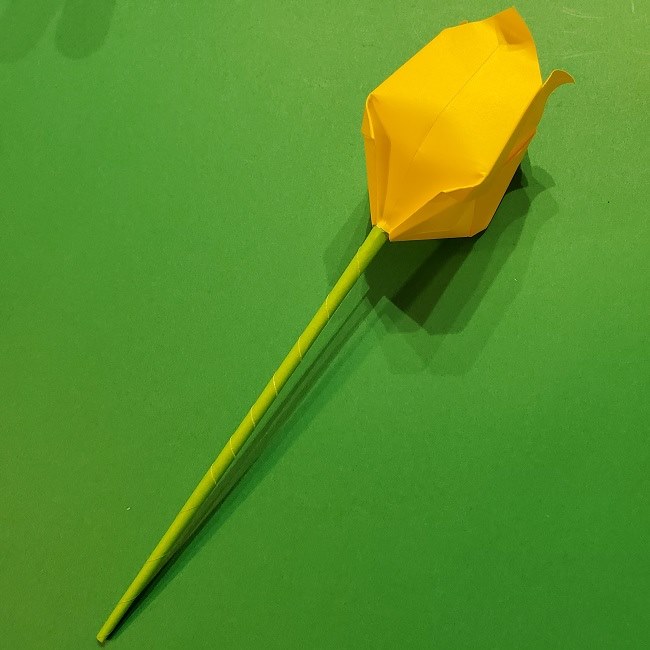 チューリップの折り紙 4歳児とつくった茎・葉(立体)の作り方 (21)