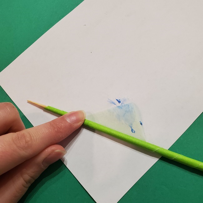 チューリップの折り紙 4歳児とつくった茎・葉(立体)の作り方 (8)