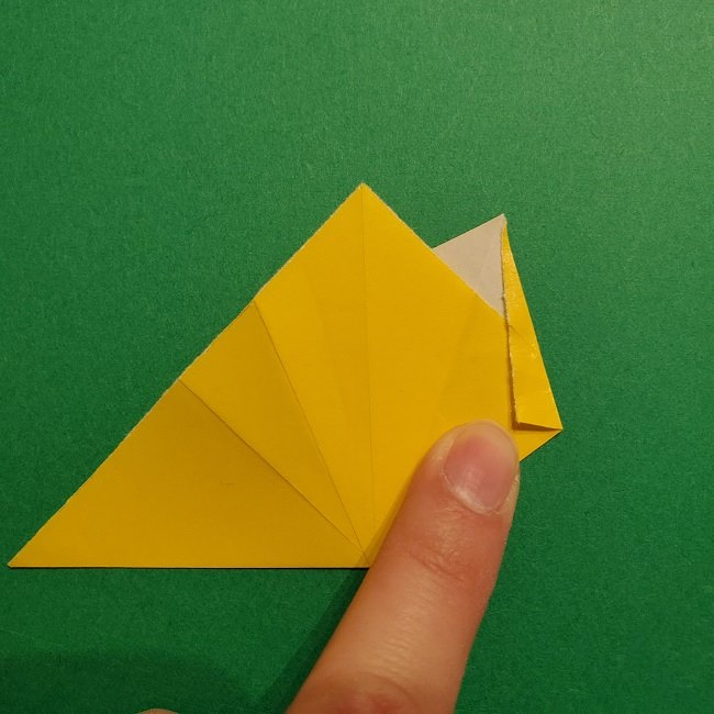 折り紙 チューリップのリースの作り方 (15)
