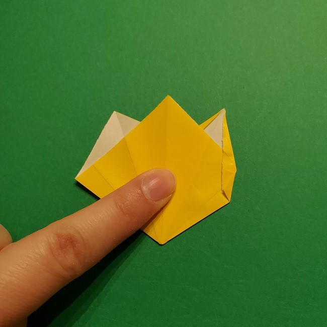 折り紙 チューリップのリースの作り方 (22)