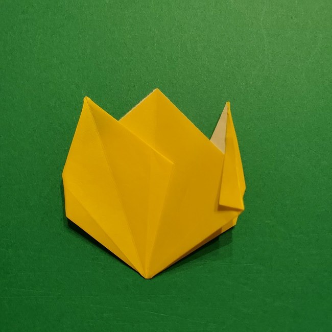 折り紙 チューリップのリースの作り方 (27)
