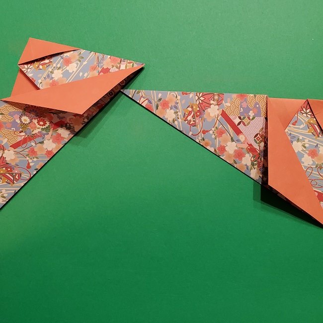 折り紙 桜の立体的なリースの作り方 (23)