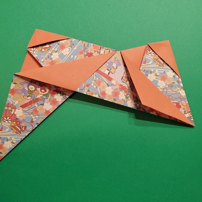 折り紙 桜の立体的なリースの作り方 (24)