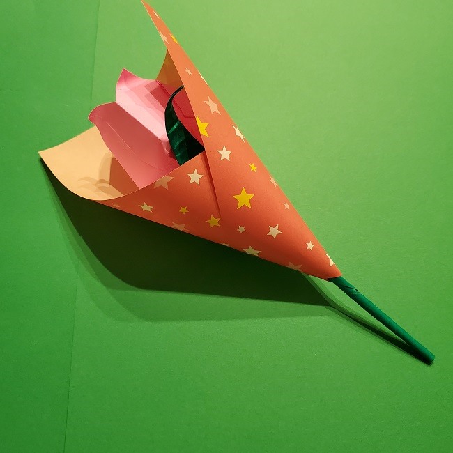 折り紙でチューリップをラッピングする方法★ (2)