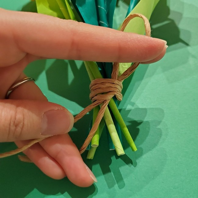 折り紙の花束(子供にも!)立体的なチューリップブーケの作り方 (18)