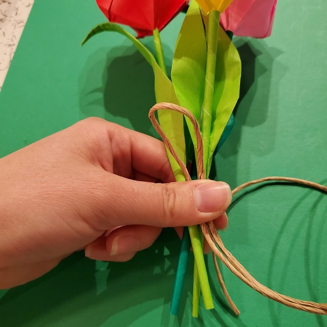 折り紙の花束(子供にも!)立体的なチューリップブーケの作り方 (4)
