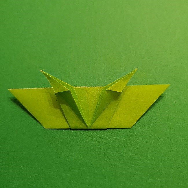 折り紙花リースの土台の作り方【葉っぱの壁飾り】 (27)