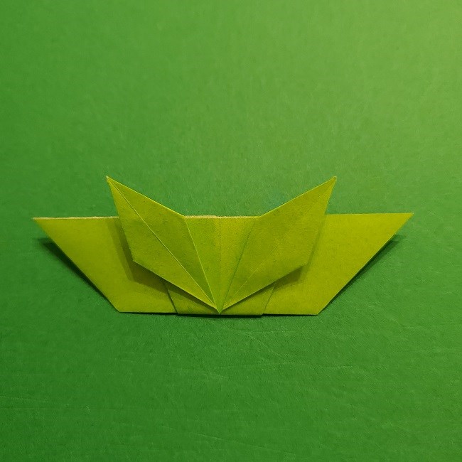 折り紙花リースの土台の作り方【葉っぱの壁飾り】 (28)