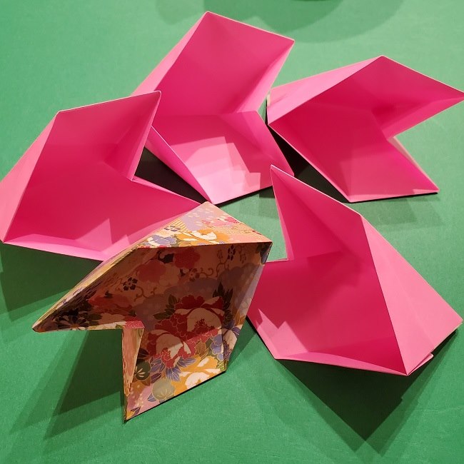 桜の折り紙 器(小物入れ)の折り方作り方 (29)