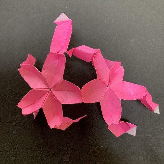 桜の折り紙 立体的なくす玉＊折り方作り方 (41)