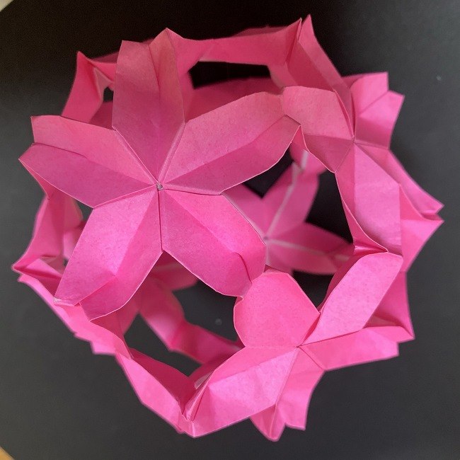 桜の折り紙 立体的なくす玉＊折り方作り方 (46)