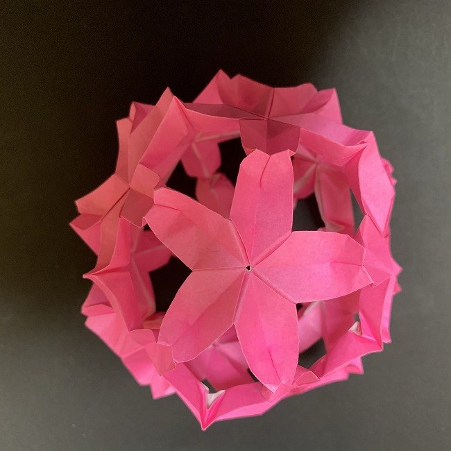 桜の折り紙★立体的なくす玉の折り方作り方★簡単かわいい春のつるし飾り♪