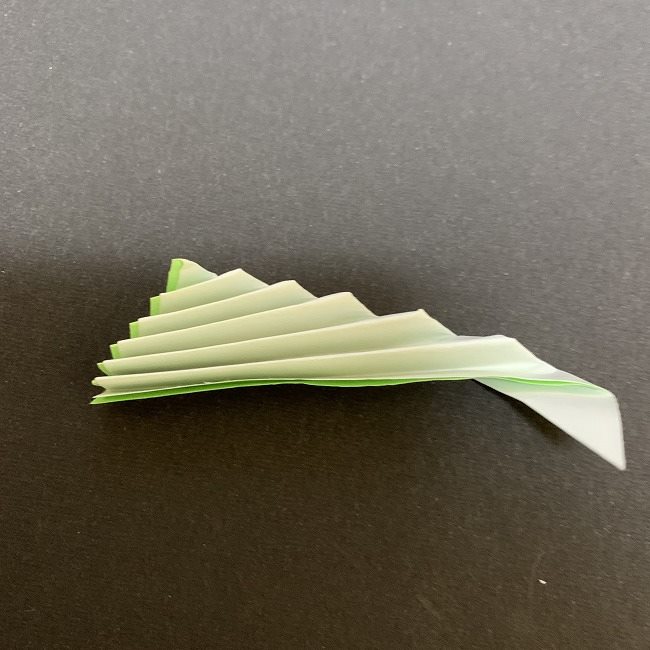 桜の葉の折り紙 簡単な折り方作り方 (5)