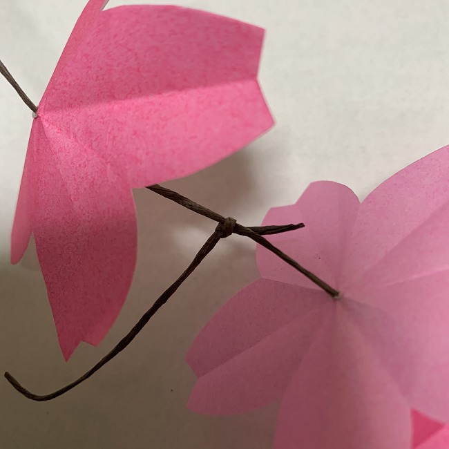 桜の装飾・折り紙ガーランドの作り方 (6)