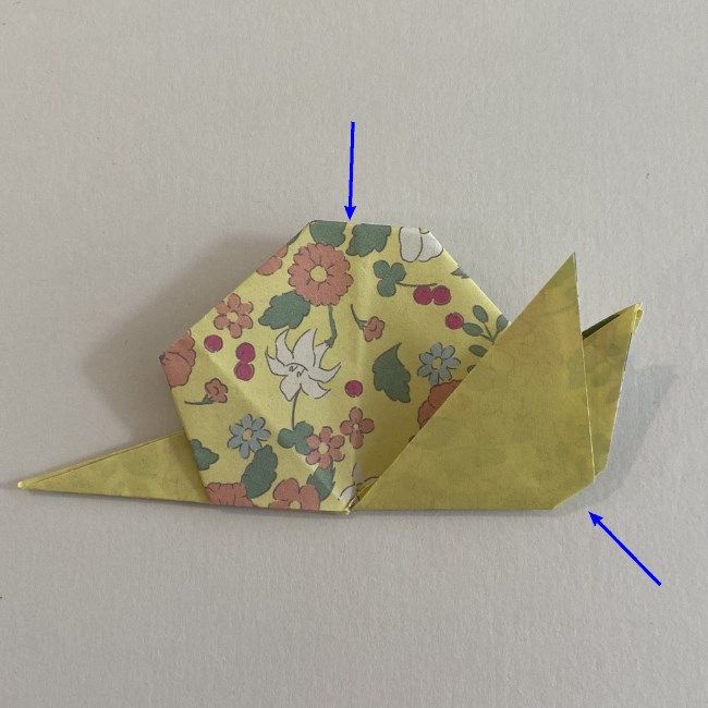 カタツムリの折り紙は保育園の製作にも！折り方作り方 (24)