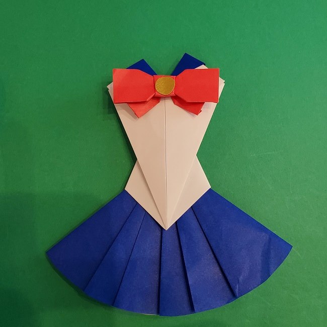 セーラームーンの折り紙の折り方作り方☆ドレス (57)