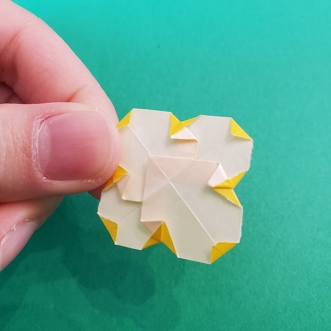 折り紙 菜の花(立体)の折り方作り方1花 (23)