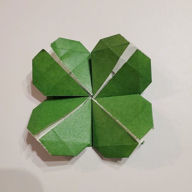 折り紙のクローバー(4枚ver折り方・作り方2四葉へ (4)