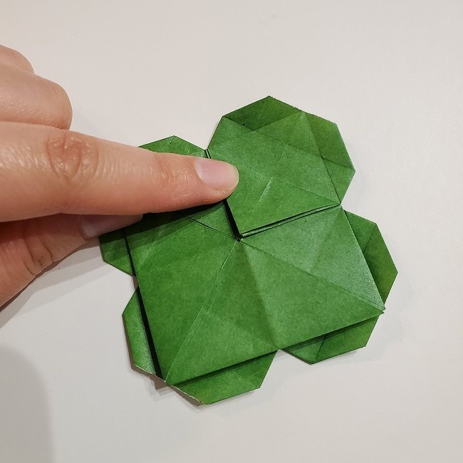 折り紙のクローバー(4枚ver折り方・作り方2四葉へ (6)
