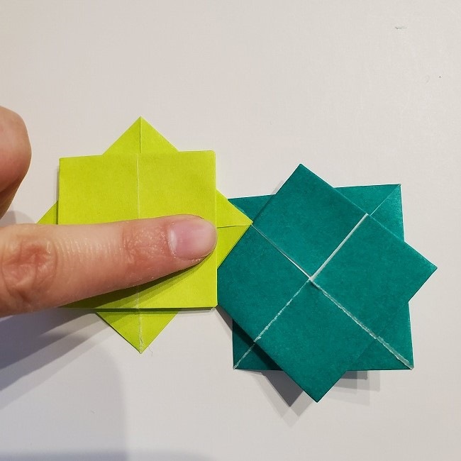 折り紙の菜の花のリースの作り方 (1)