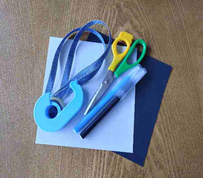 トーマスのメダルを手作り 折り紙でつくる作り方折り方を画像つきで紹介 子供と楽しむ折り紙 工作