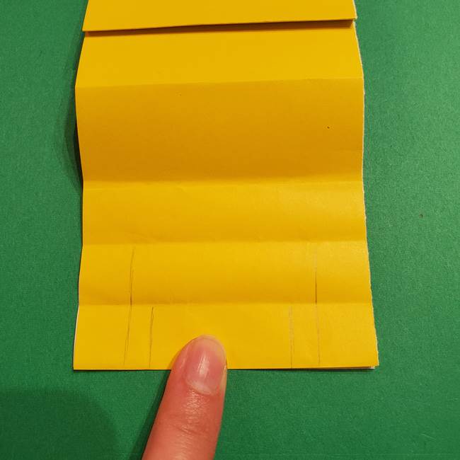 ミニオンの折り紙 折り方(平面)1(16)
