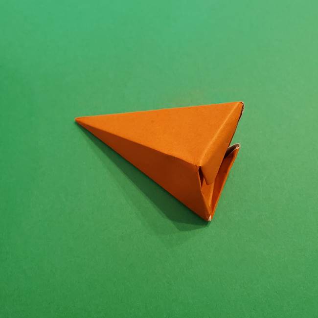 折り紙のアイスクリームコーン 立体的な折り方作り方1(28)