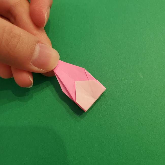 折り紙のアイスクリームコーン 立体的な折り方作り方2(33)