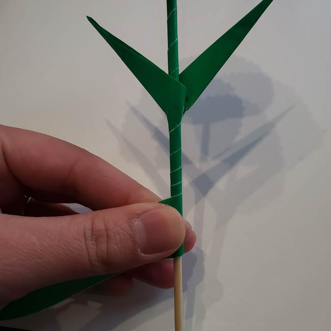 折り紙「カーネーションの葉っぱ」の折り方作り方②組み合わせ(12)