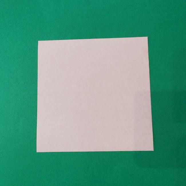 折り紙のキティーちゃんの折り方作り方 (1)