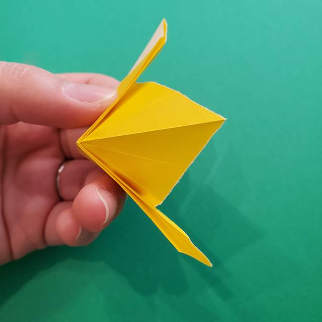 折り紙のダリア 16枚で立体的な折り方①上段(20)