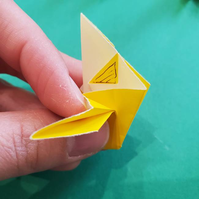折り紙のダリア 16枚で立体的な折り方③完成(15)