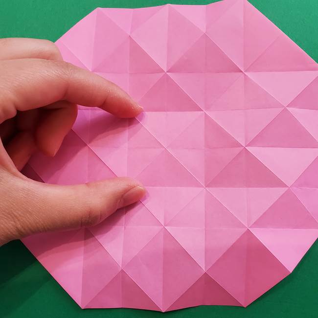 折り紙の花ダリア(12枚)の折り方作り方②折る(1)