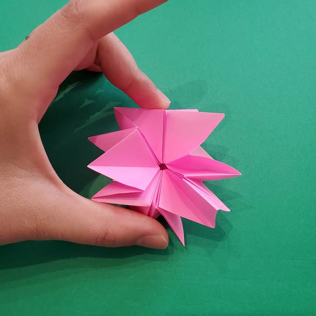 折り紙の花ダリア(12枚)の折り方作り方②折る(5)