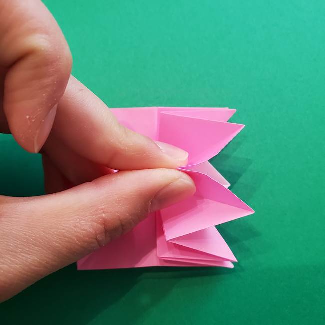 折り紙の花ダリア(12枚)の折り方作り方②折る(9)